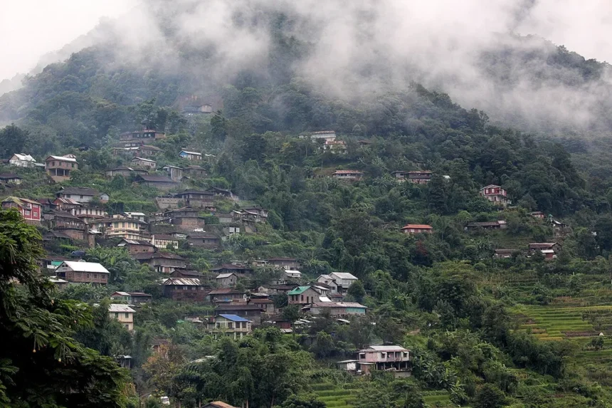 मिलिए, भारत के सबसे ईमानदार गांव खोनोमा से…..!